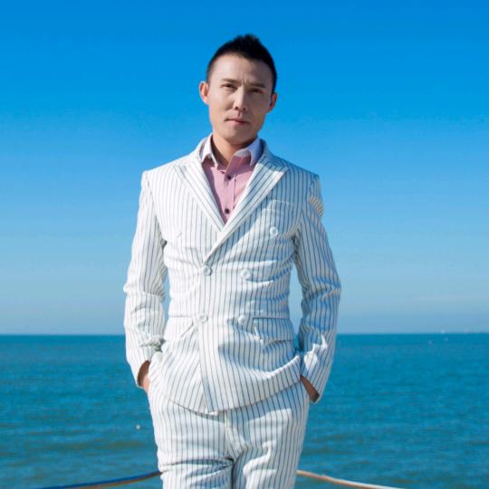赤峰老周