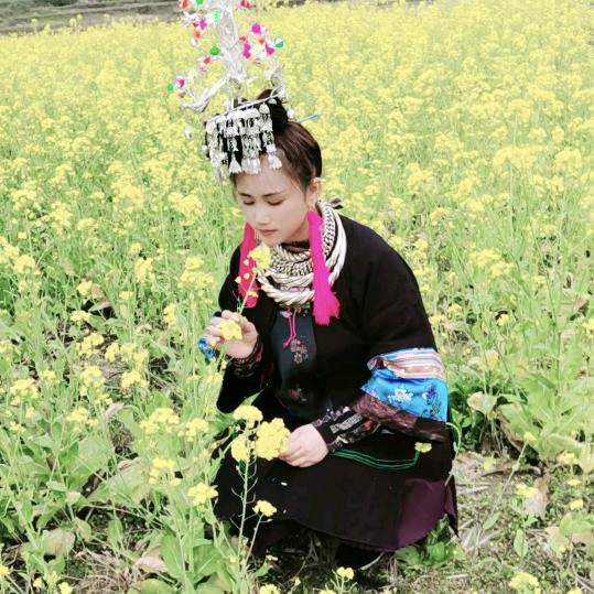 苗族👄晓晓