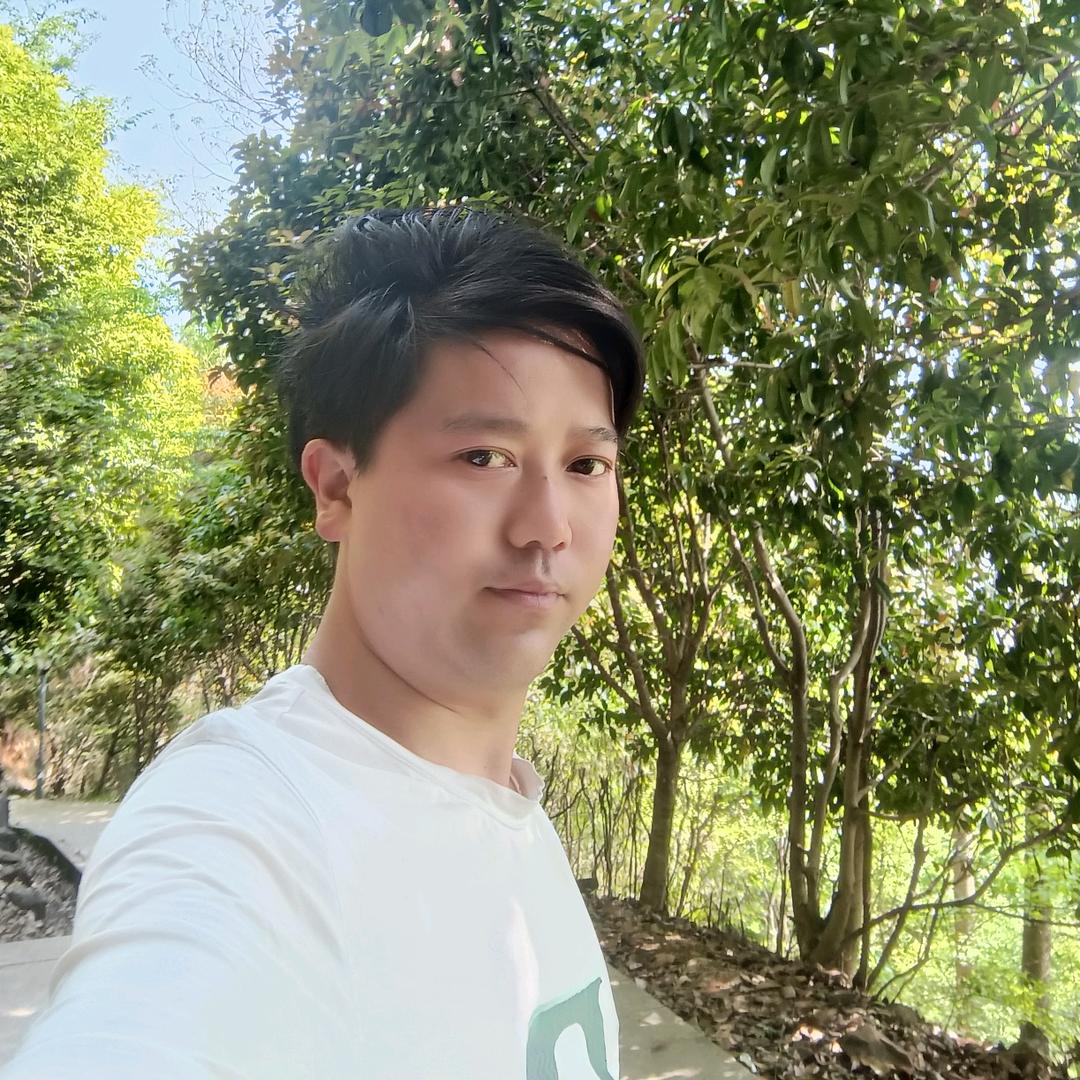 半支残烟，半生愁