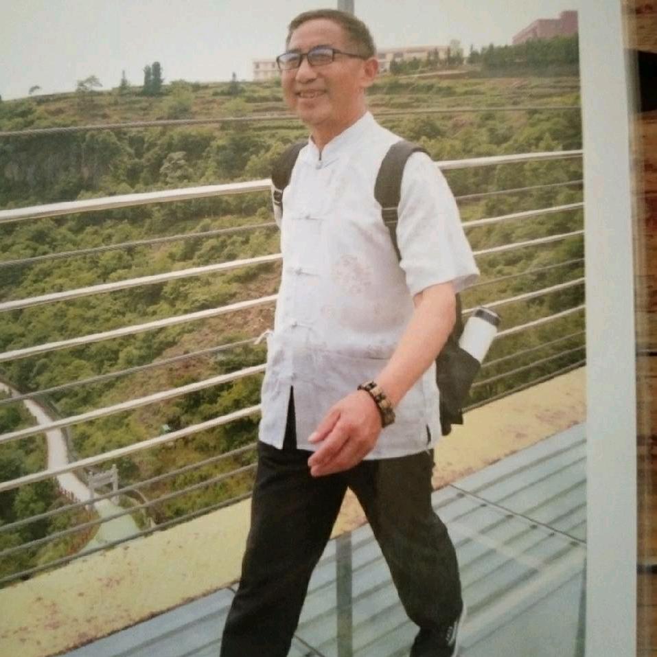邱洪炎