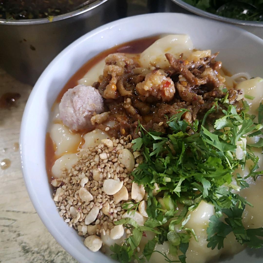 世缘小吃店，翁堵街信用社旁边