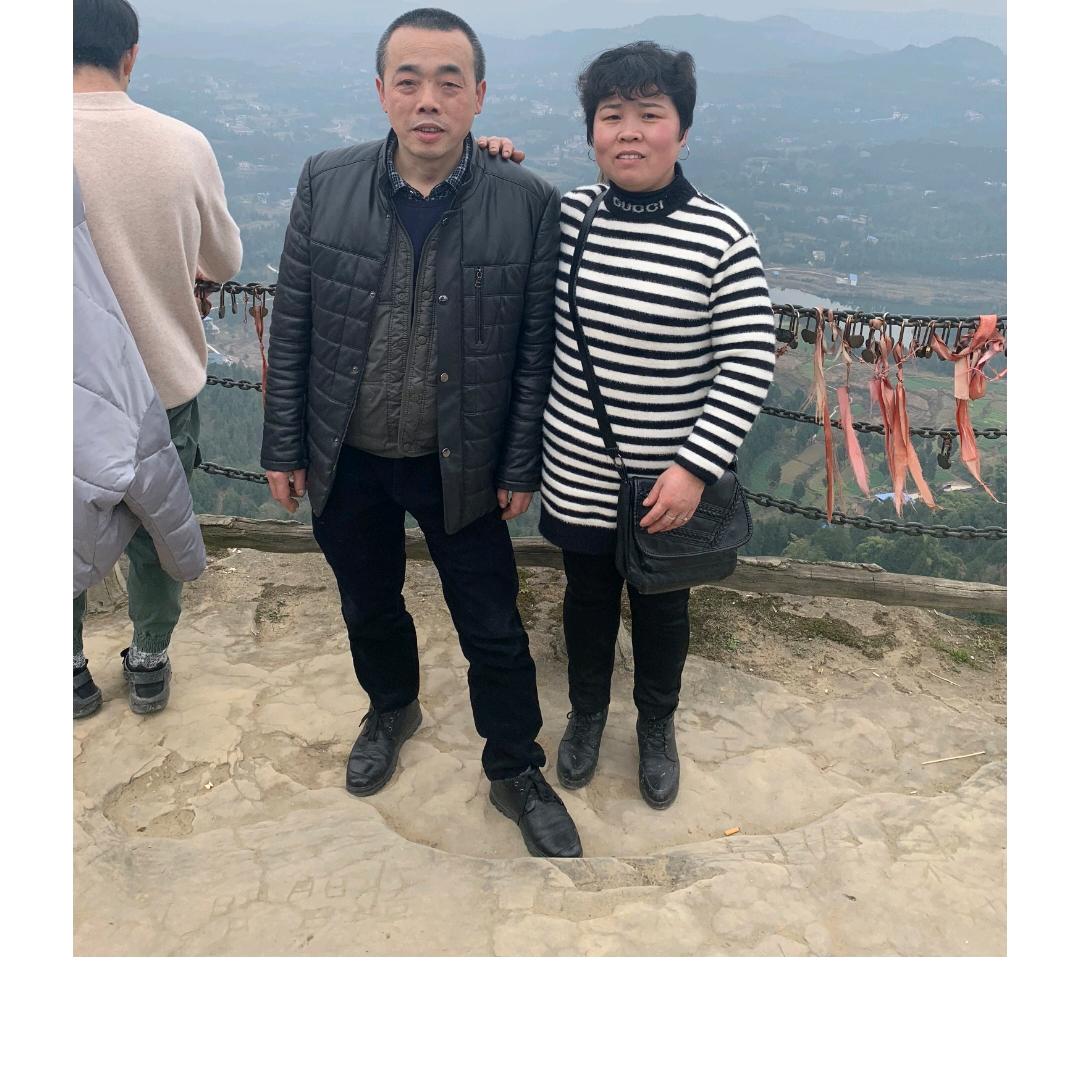 北门菜市何记肉铺