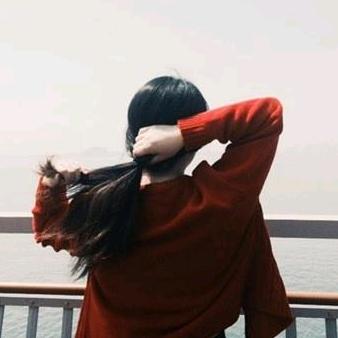 大张盛德美信尧服装摩高专柜