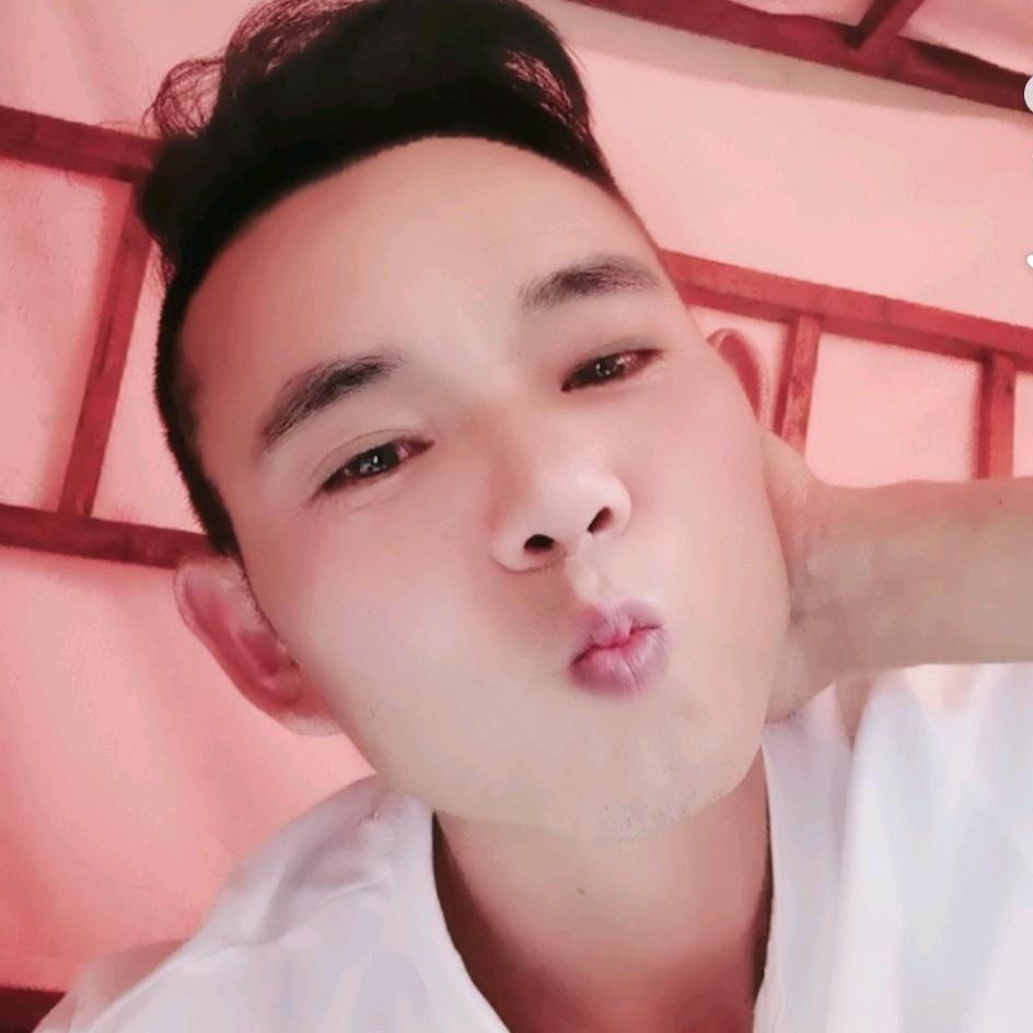 贵州精神哥《搞笑》不定时开播