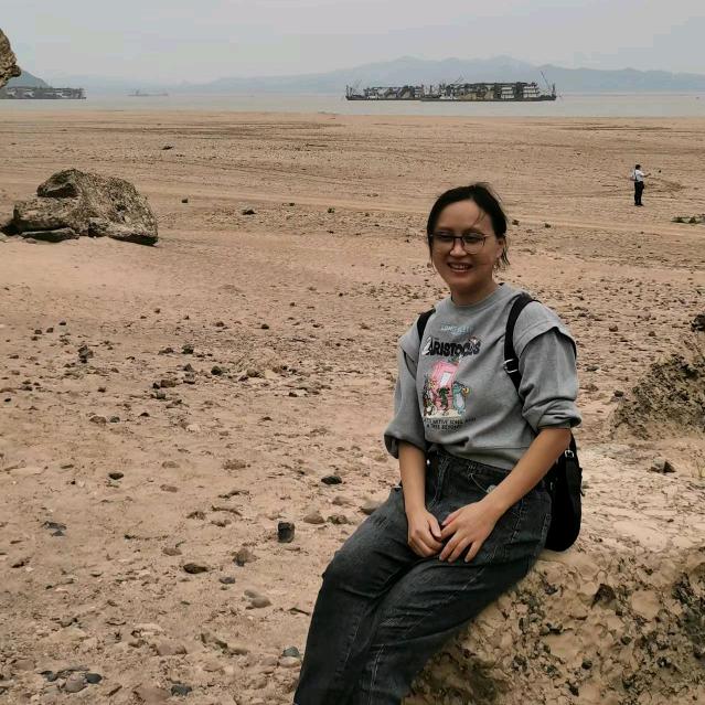 爱旅行的柳柳梅