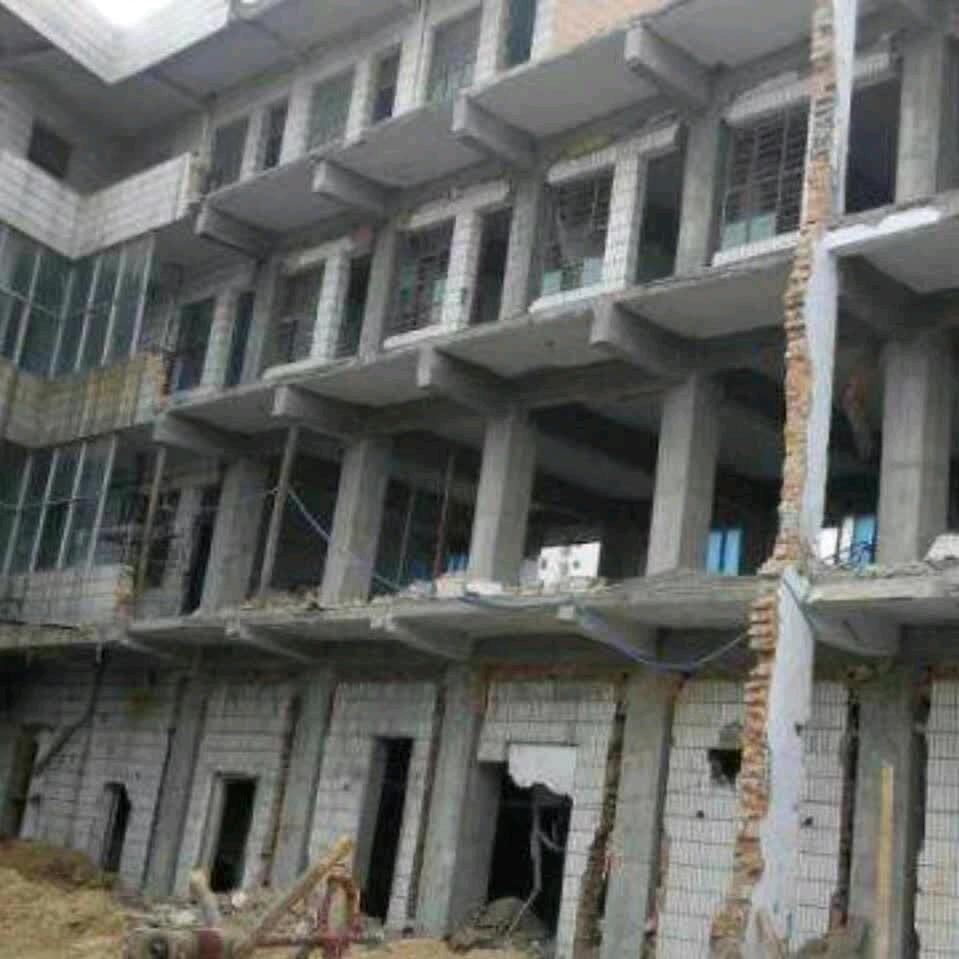 夹山改粱门面改超市，平房升高