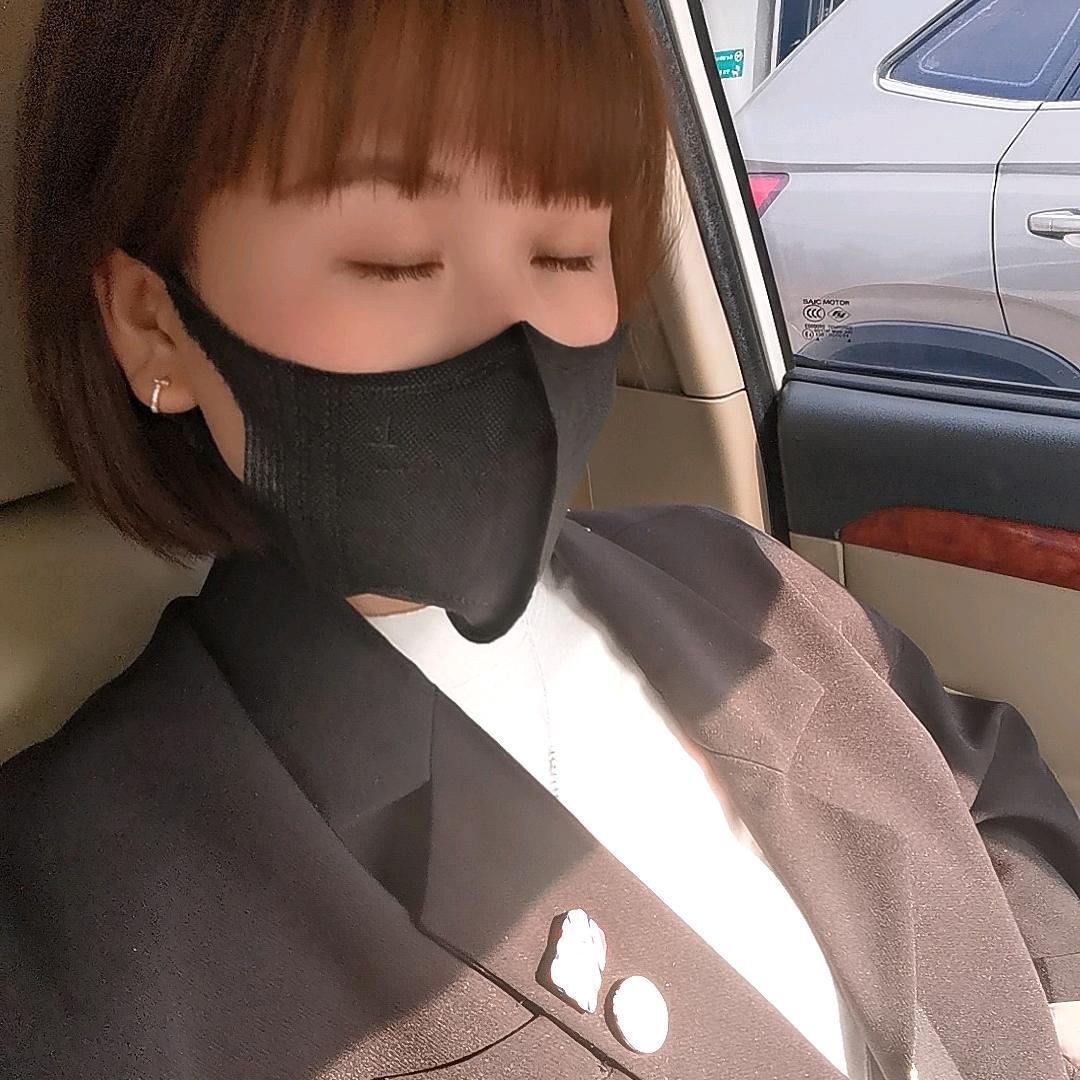 俊娅