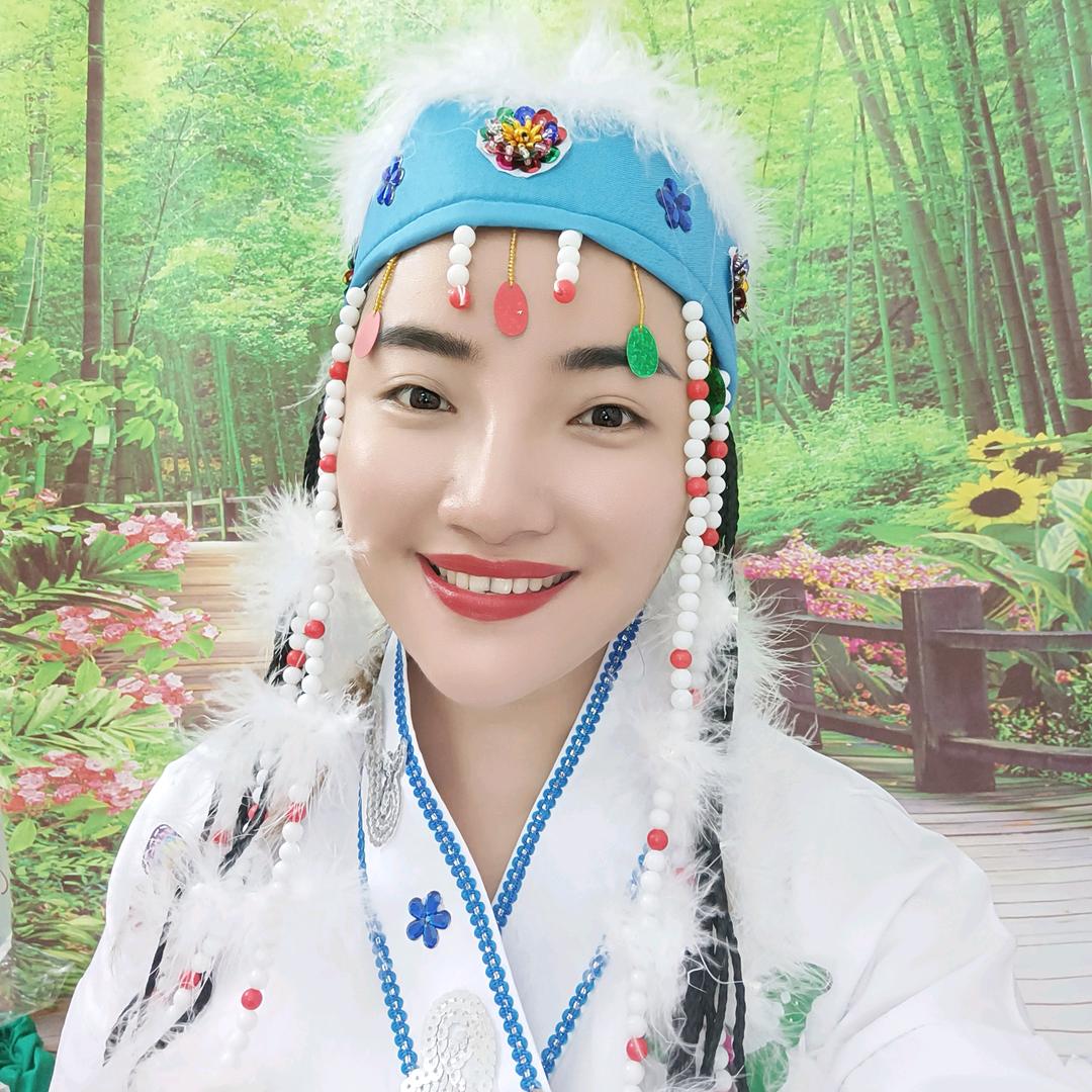 最傻丫头护眼天使（荣宝儿）