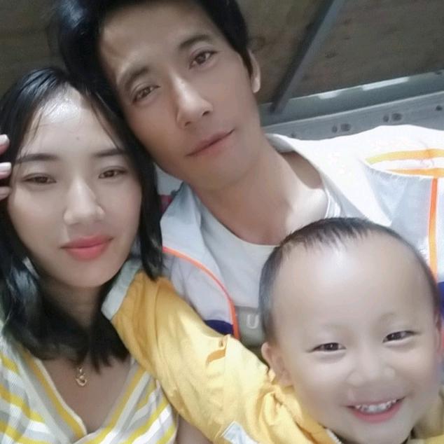 专业做涂料，内外墙装修，有需要做的联系