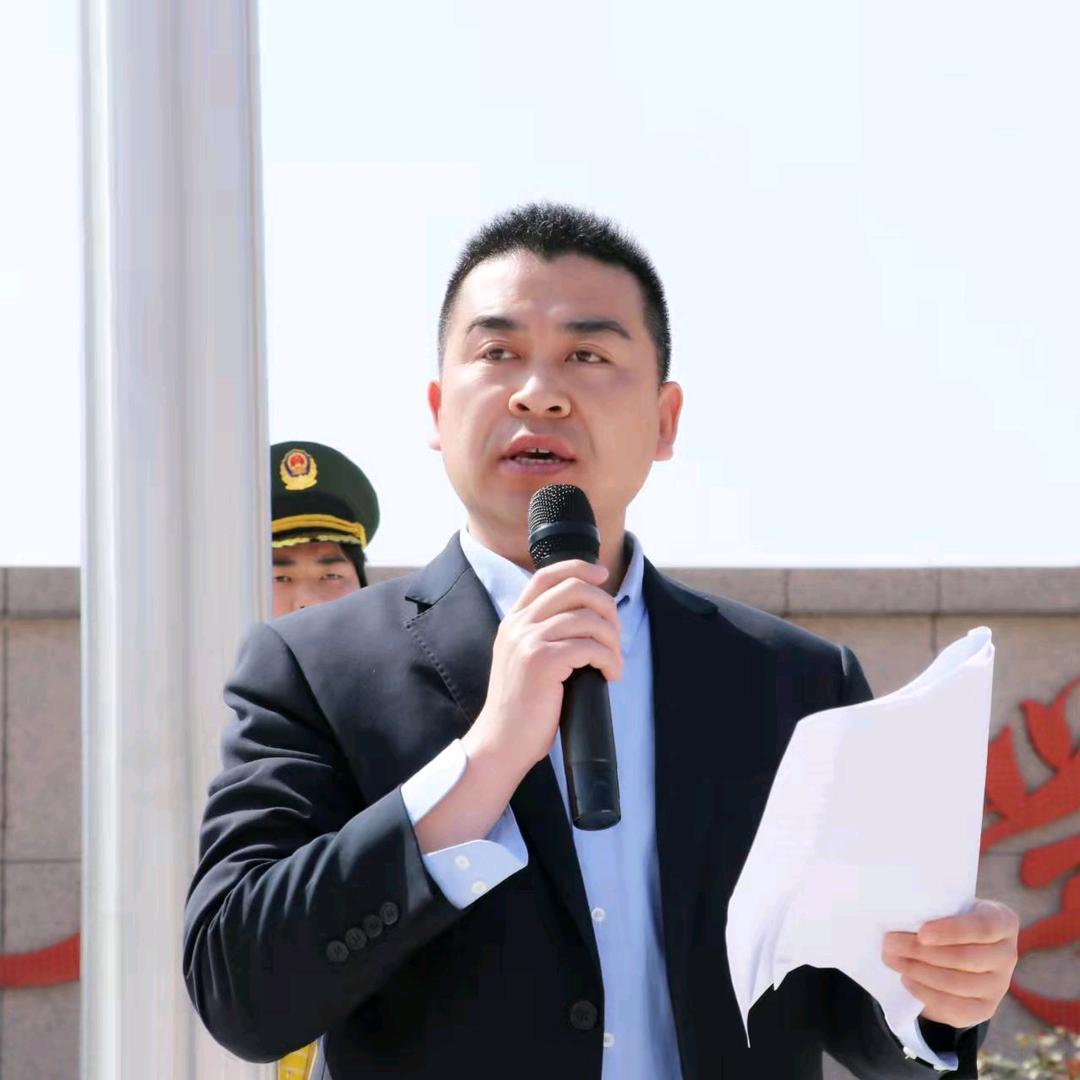明英杨渺