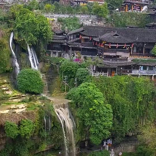 专业做防水工程，检测室内外渗水。