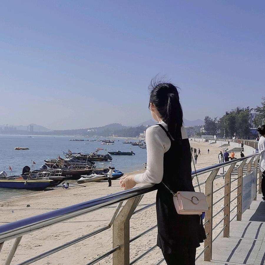 就是那个她呀