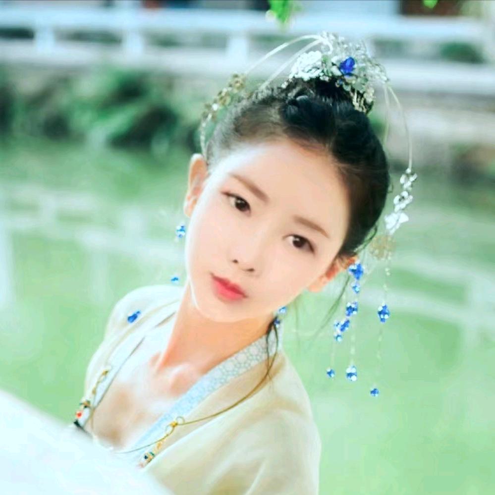 风一样女子🎖茉蓝儿