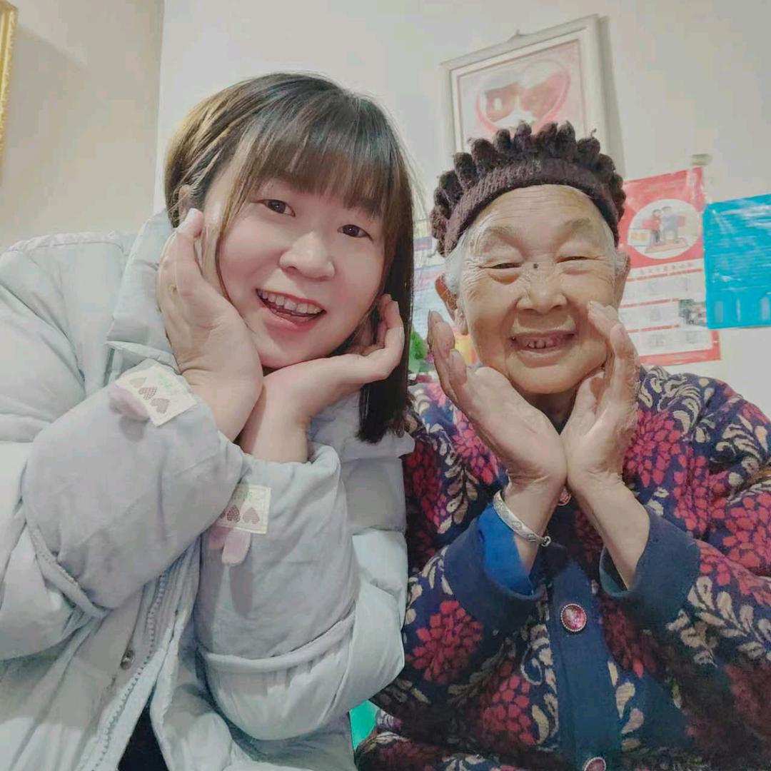 雷翠贤