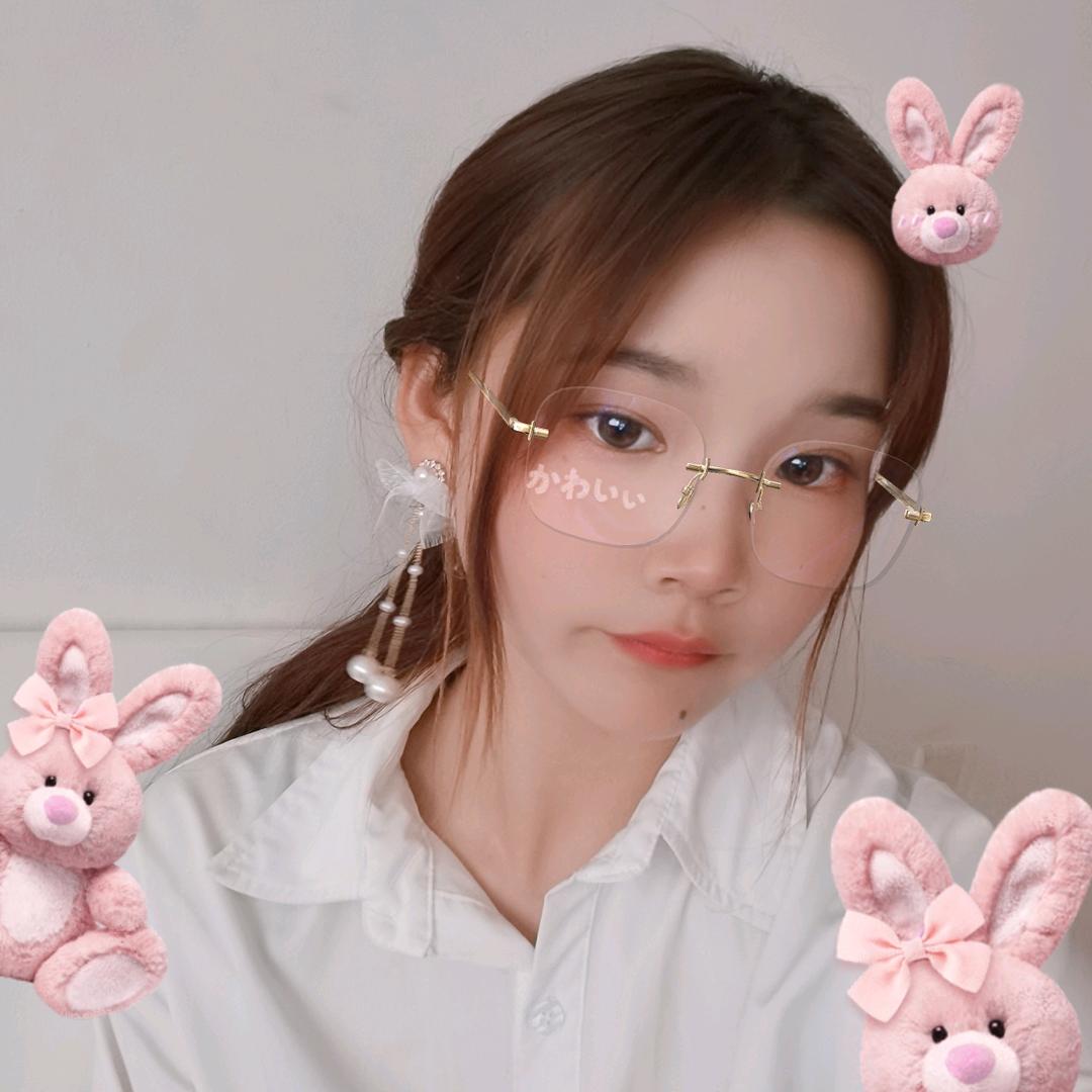 爱笑的果果吖🍟