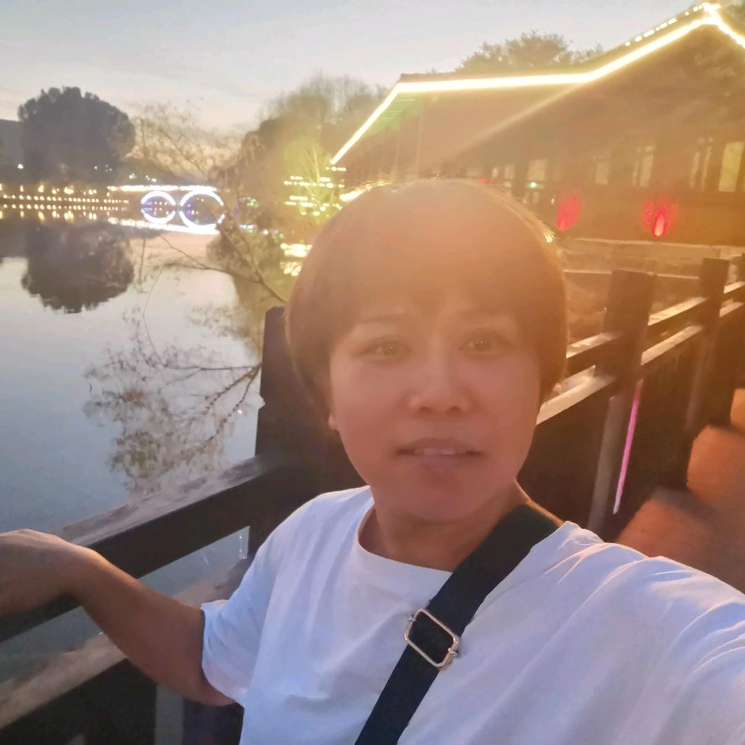 人生靠自己，，