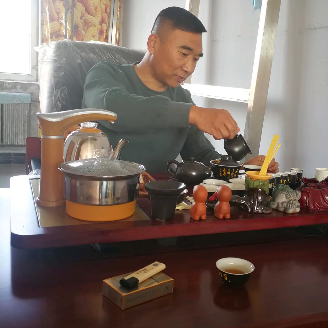 春哥爆汗踏板操，晚七点值播