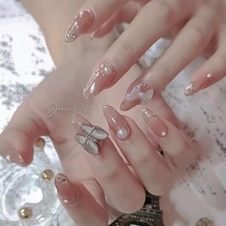 千彩美容美甲美睫