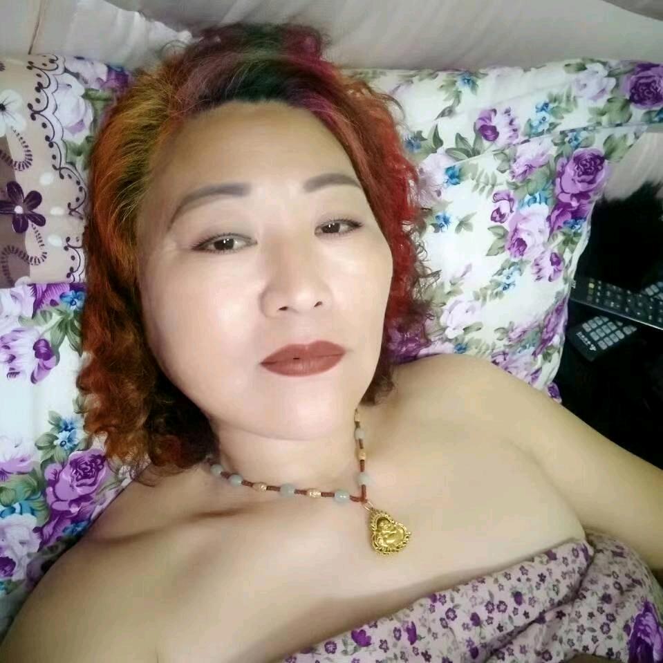 做个独立坚强的女人，户外直播。🎤歌