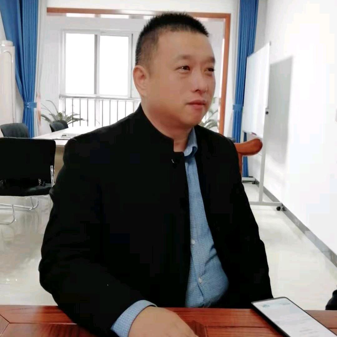 时代科技中专丁彦锋