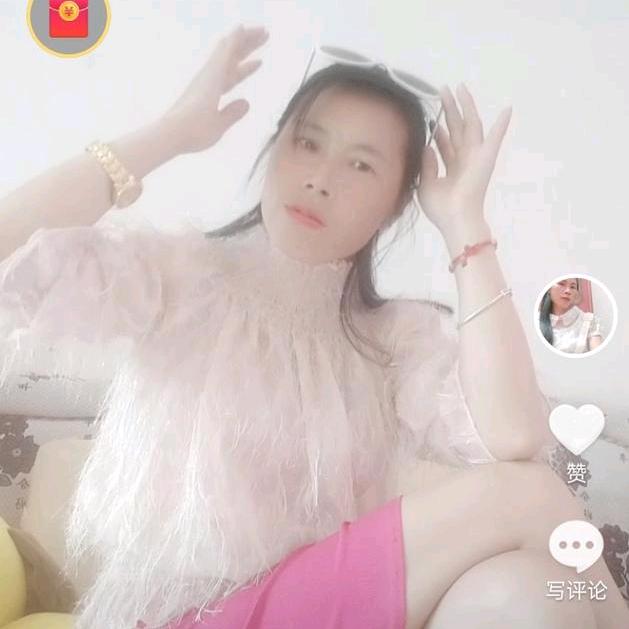 离婚的我好难过；有苦本人名字嚴貴英