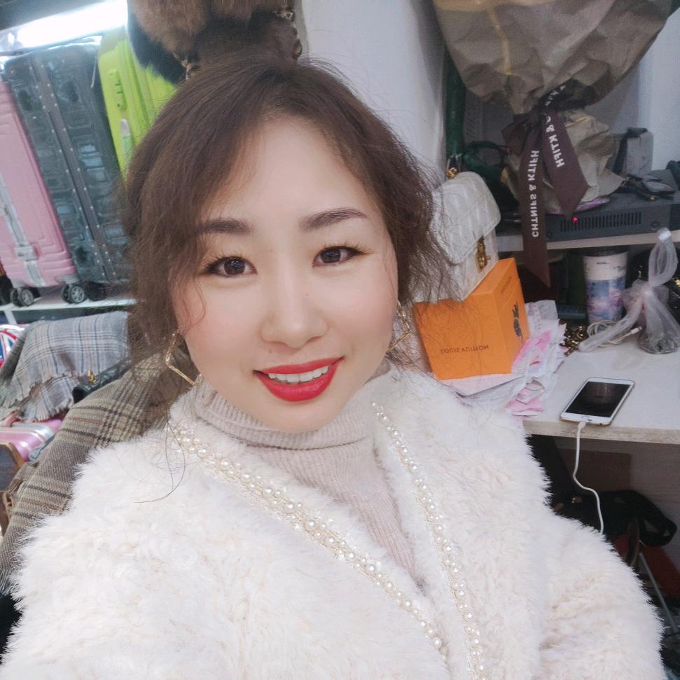 1+服饰