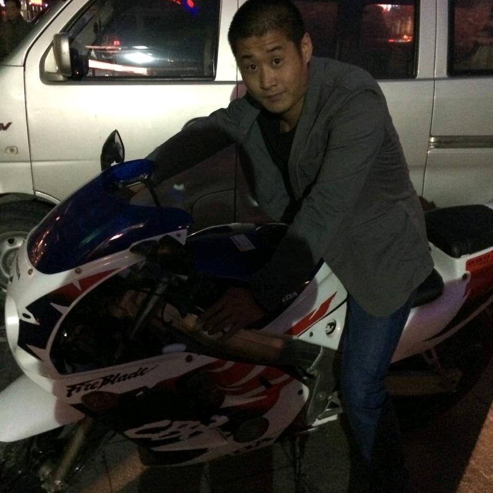 小乔她弟