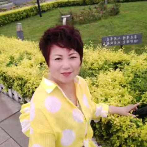 李新华