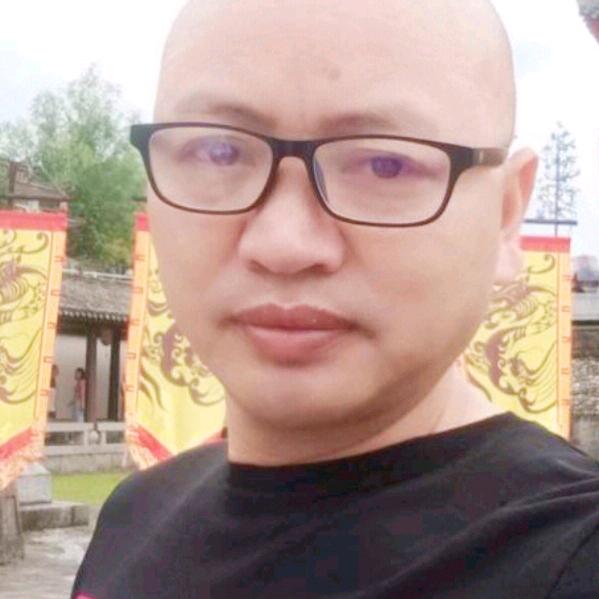 贵州-龙哥