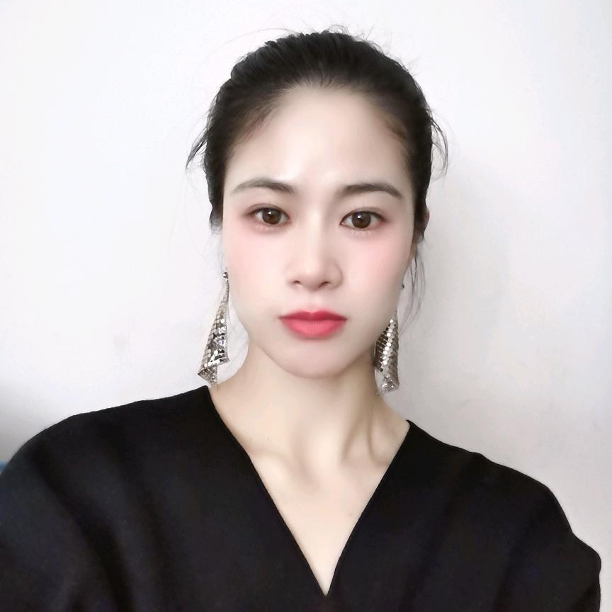 卢薇荑
