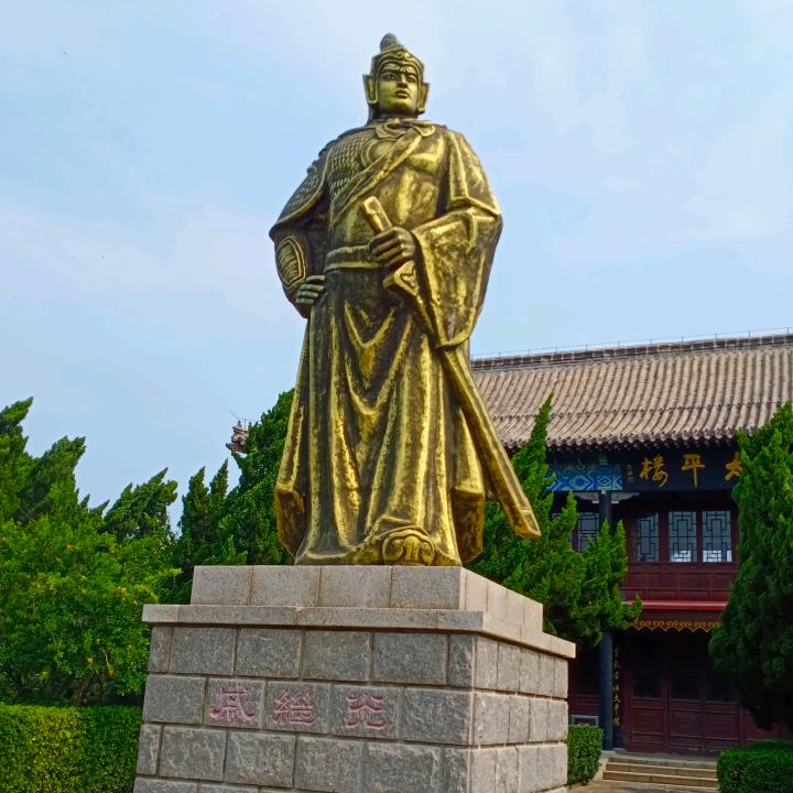 华山镇尹长庄邮政农资服务站，粒隆915