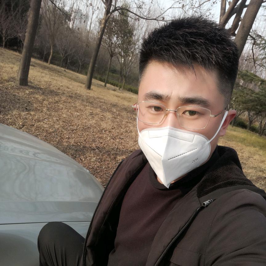 潘