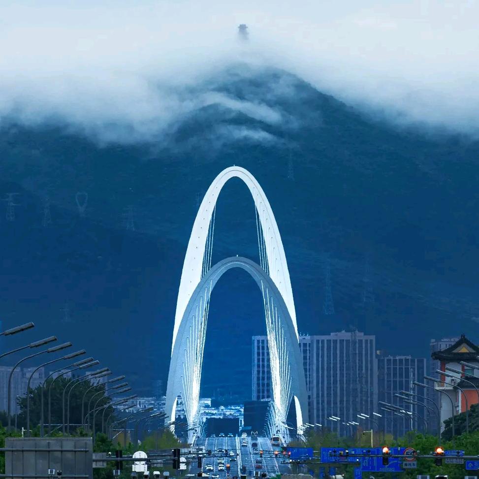 遨游蓝海