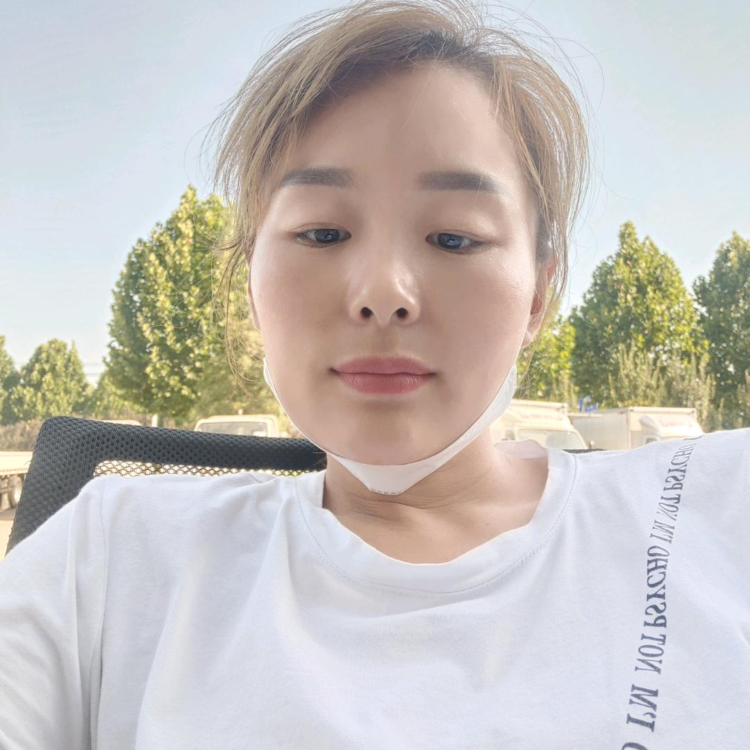 李蒙蒙🌝᭄🌝᭄🌝᭄🌝᭄