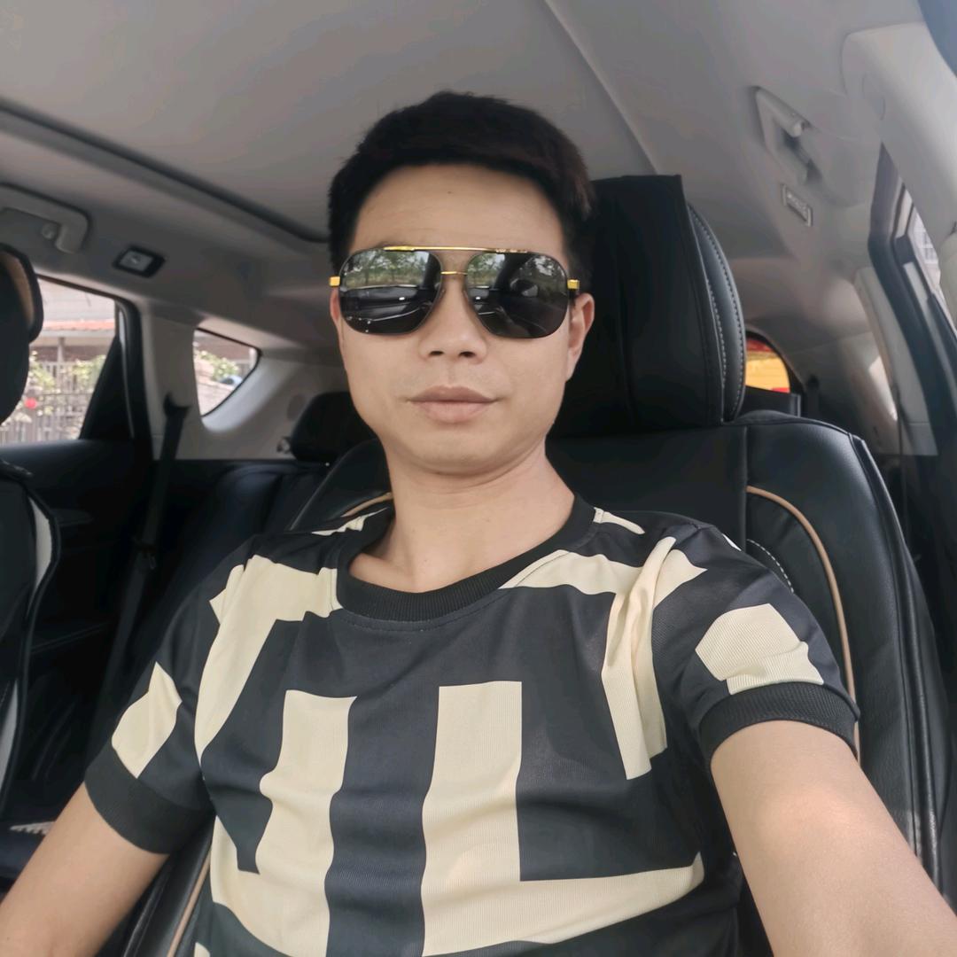 小刘（三个宝贝的爸爸）