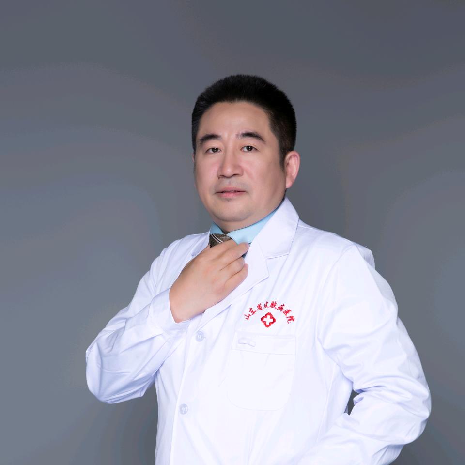 皮肤美容医生刘华绪