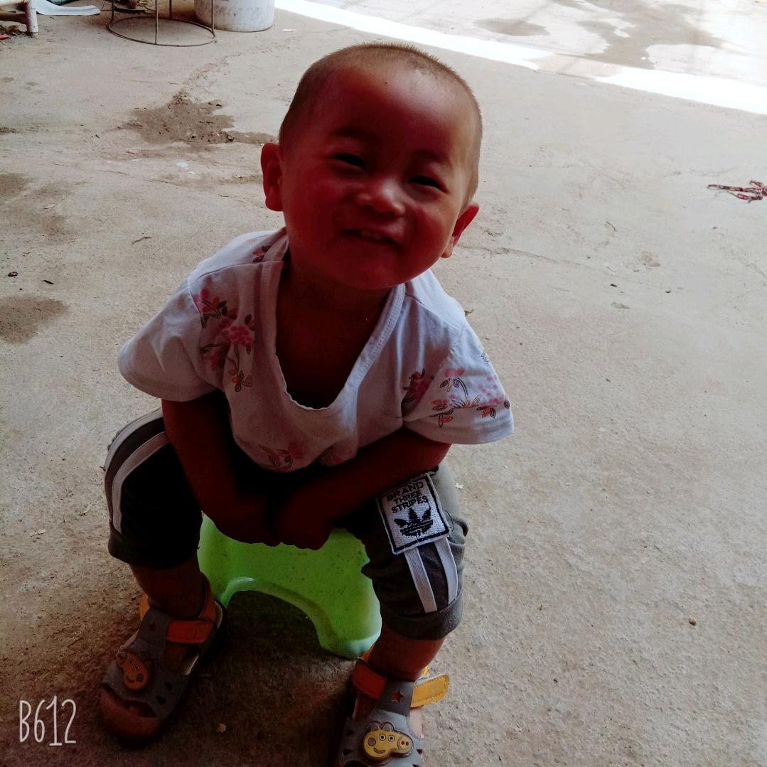 @开心的小酒窝♬