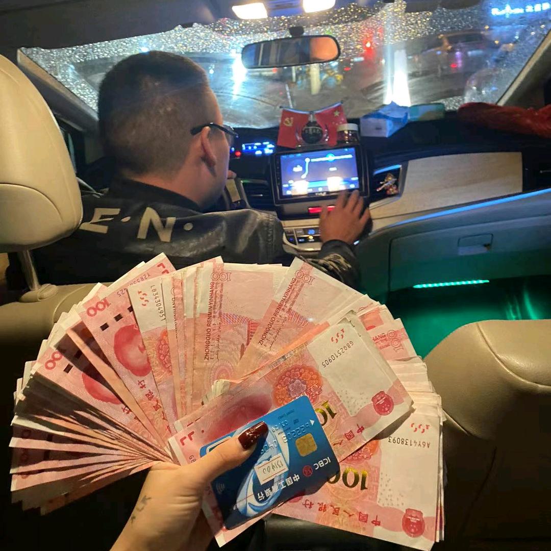 健呀几  大小挖机
