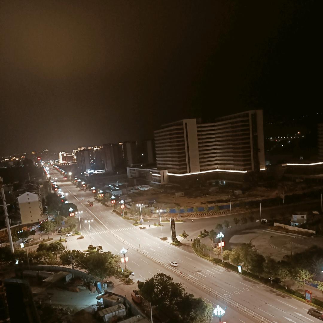 冬天里✔的脚脖子