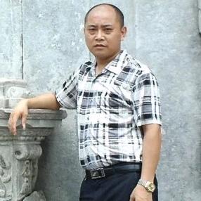 难走的路，从不拥挤。(汤怀斌)
