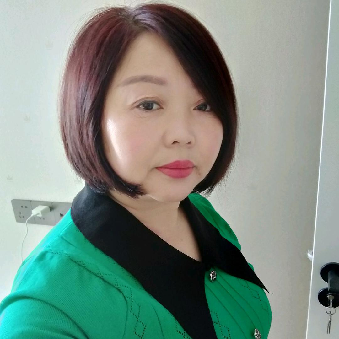 黄营三姐
