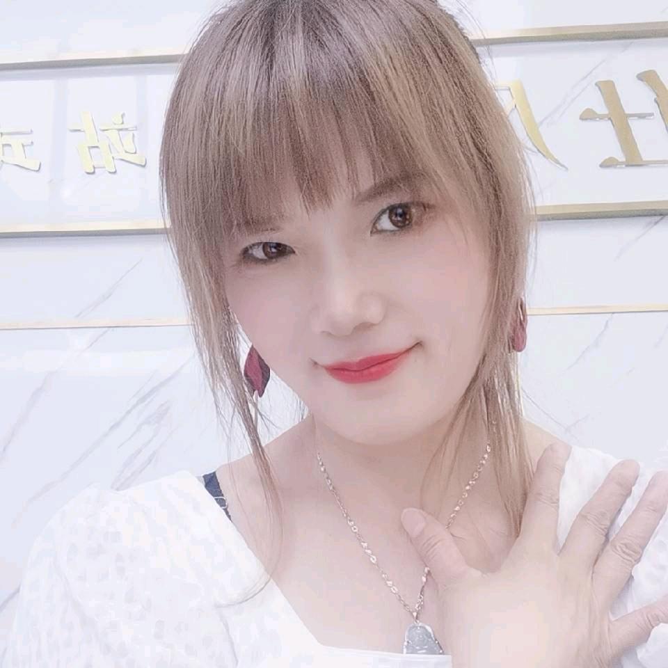 花花🧞‍♀️🧜‍♂️🌹🌹