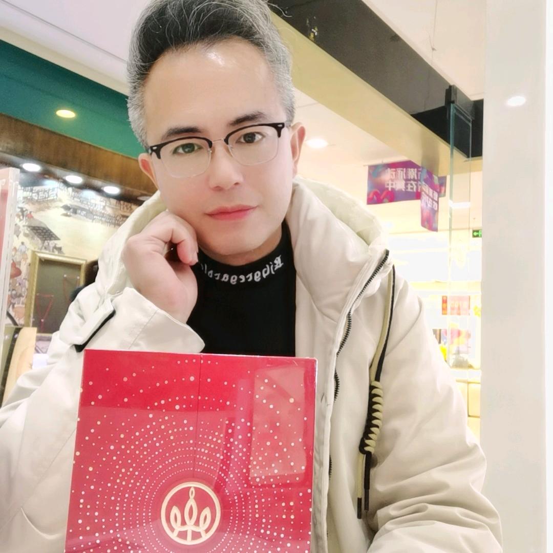 麦吉丽青岛崂山百货专柜＋崂山金鼎利群专柜