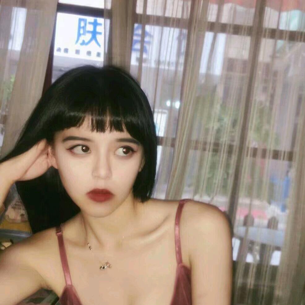 ◡̈⃝ 海底的鲸🐳