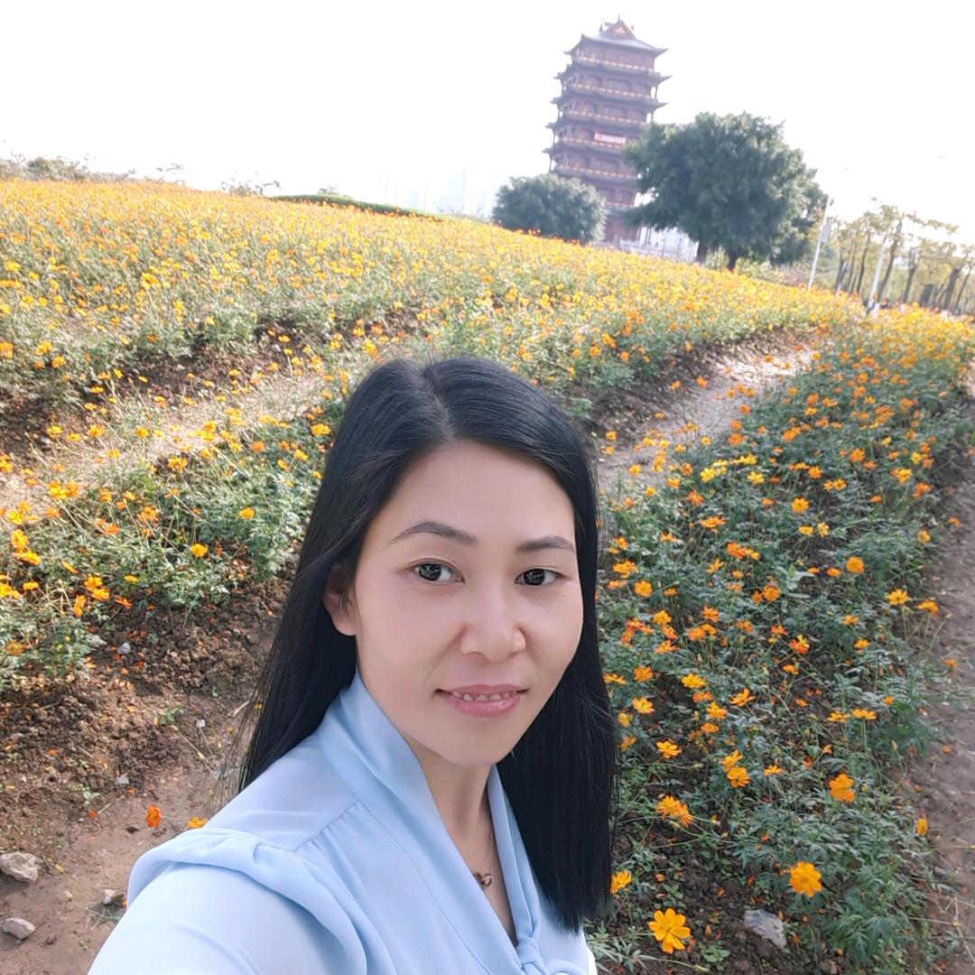 爱笑姐姐