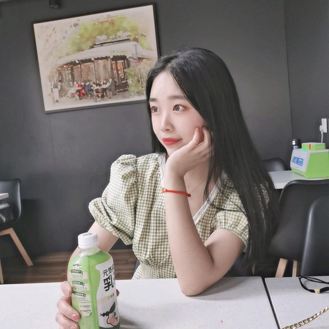 柠檬不是柠萌-