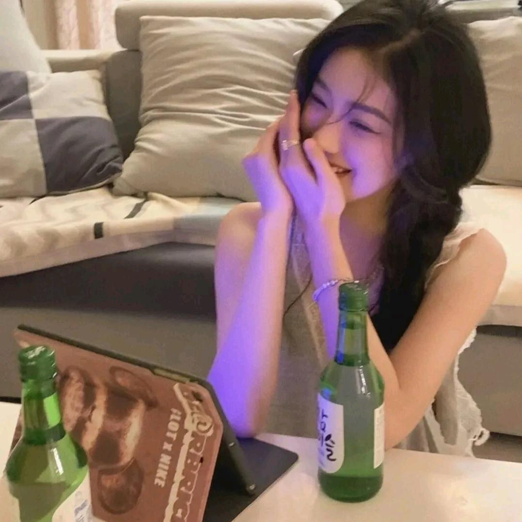 酒酿梅子💞
