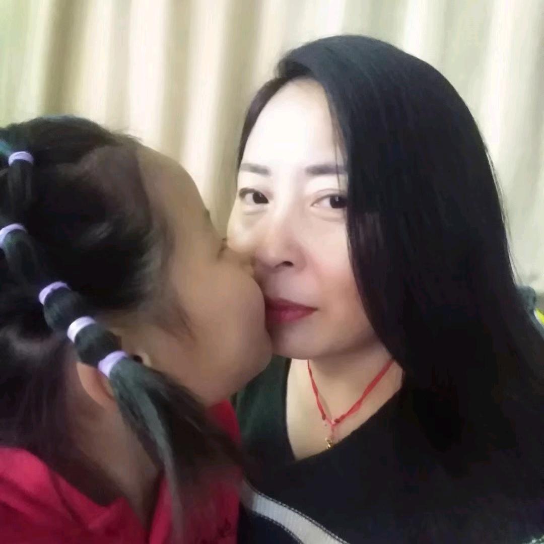 单身补衣服绣鞋垫橱窗带货