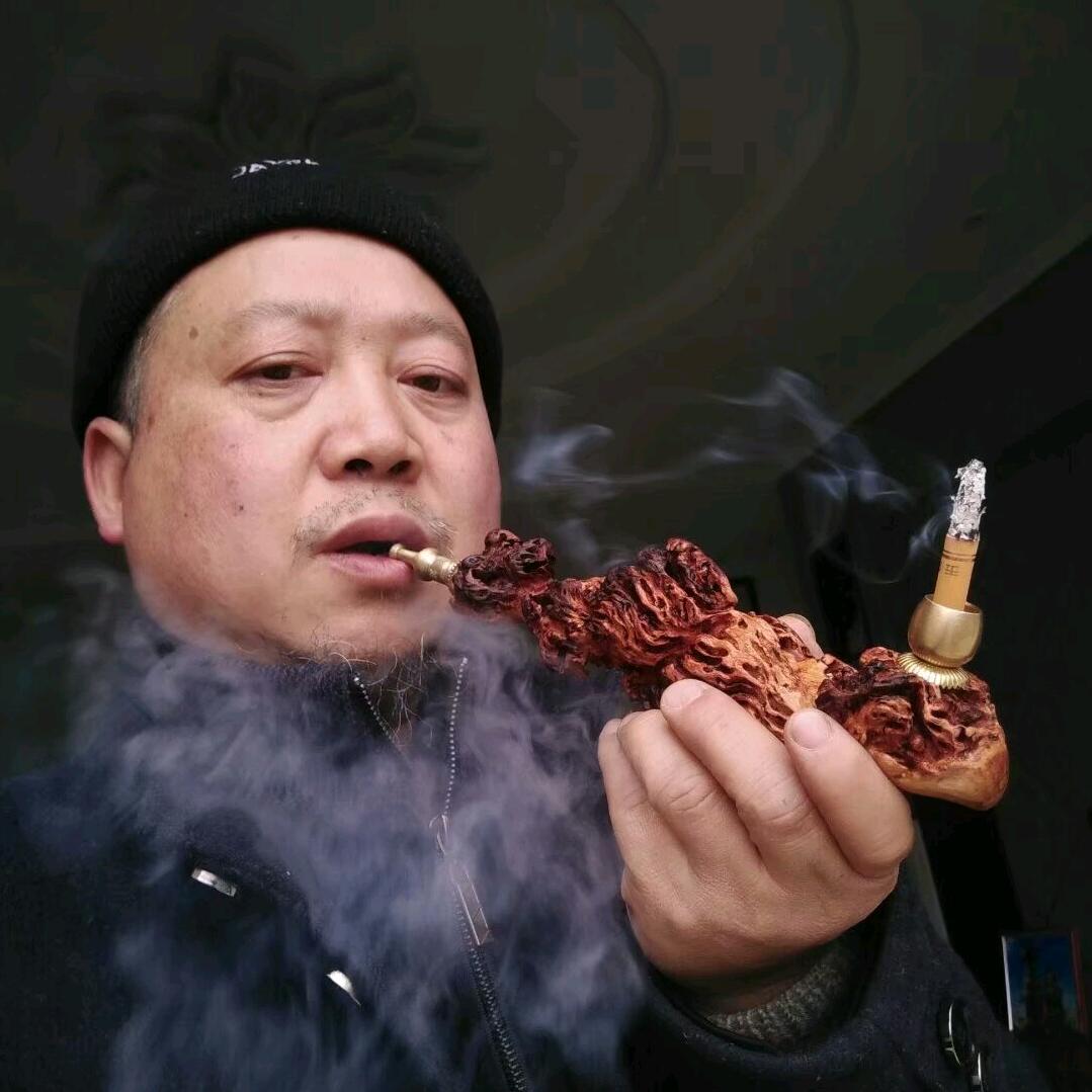 川黔兰痴：周鸿