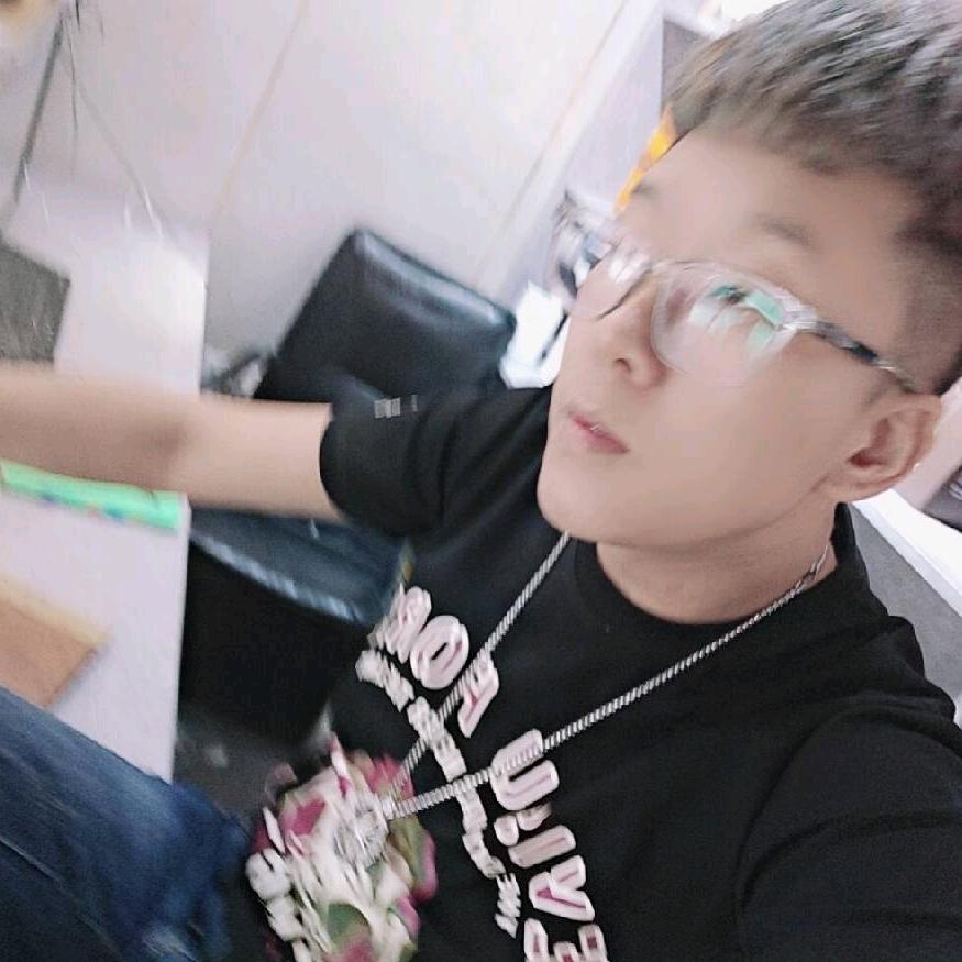 回眸一笑@